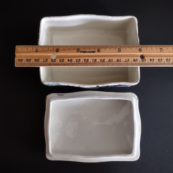 ‼️SOLD‼️ Handpainted 'Thousand flowers' Chinese Porcelain Ceramic Trinket Box - Picture 6 of 11